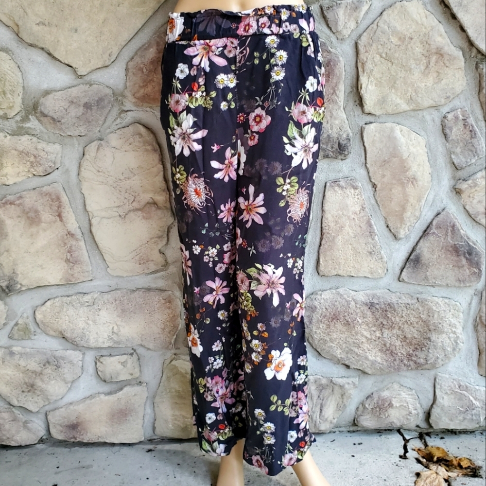 H&M | Floral Print Wide Leg Viscose Pants